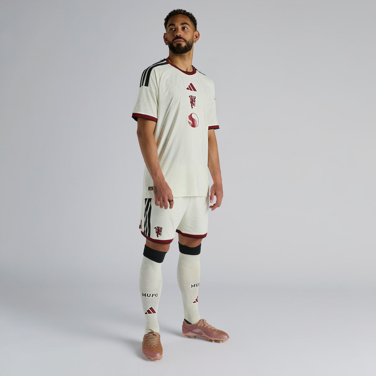 Manchester United 2026/27 Third Jersey Beige Burgundy